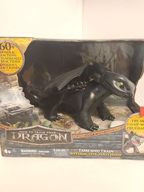 How to Train Your Dragon Interactive Toothless Toy - Black